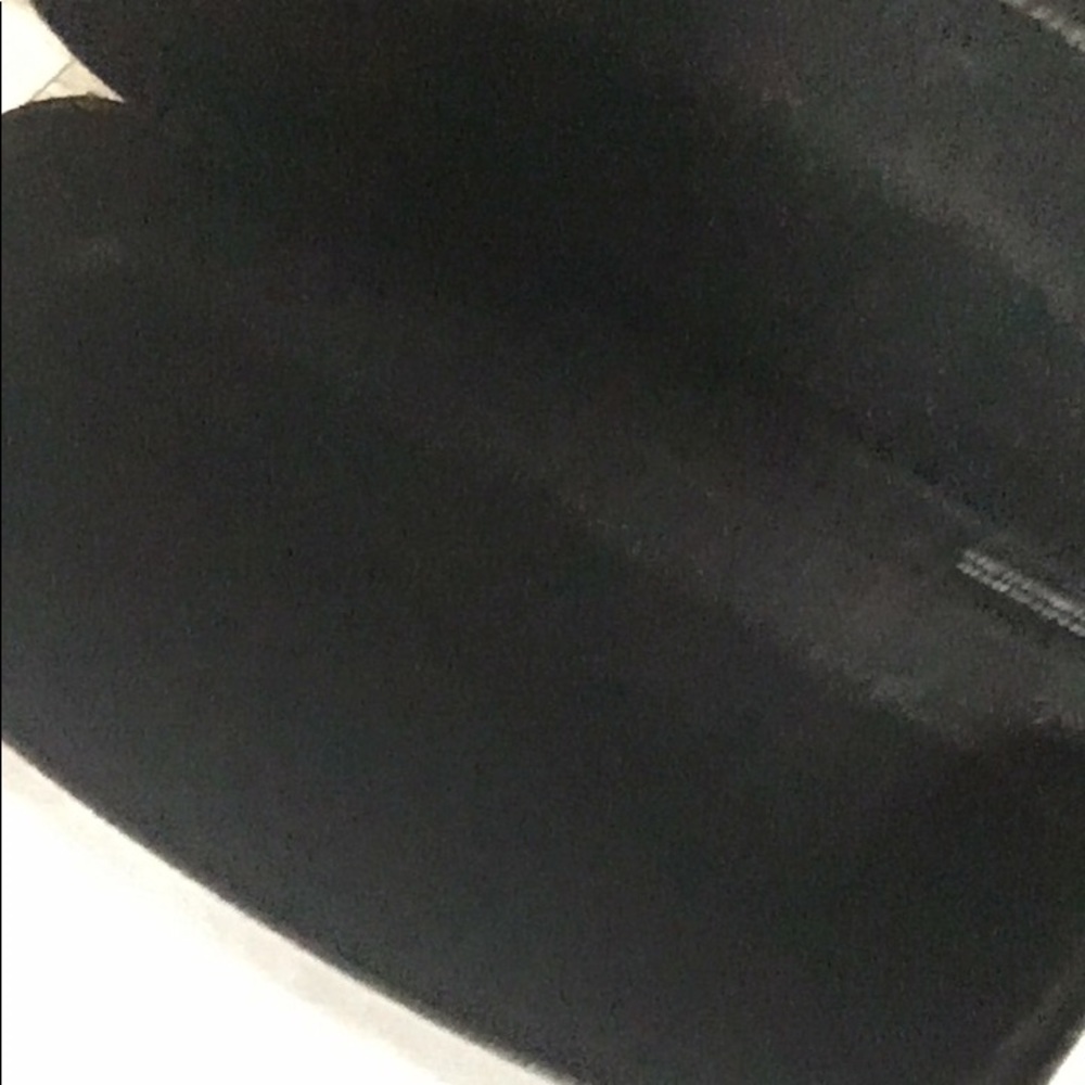 Salvatore Ferragamo Hard Shell Black Leather Sunglasses Case - Picture 3 of 5